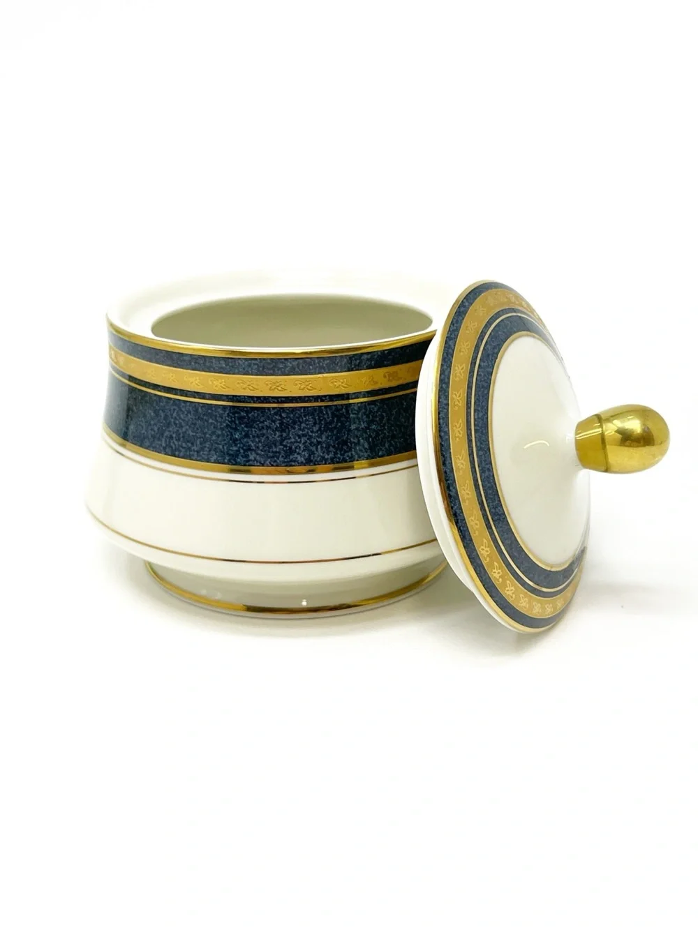 Vintage Mikasa Imperial Lapis Grande Ivory Porcelain Covered Sugar Bowl Dish EUC